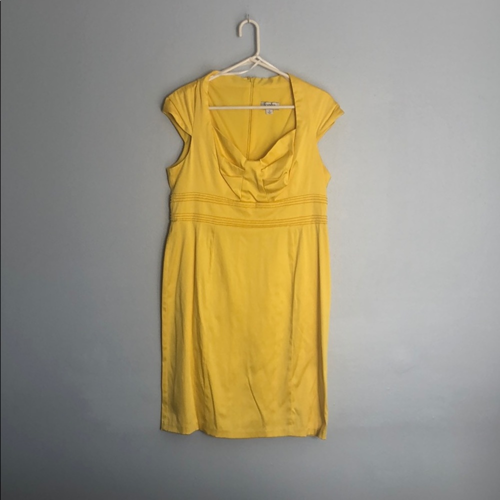 Yellow fitted dress